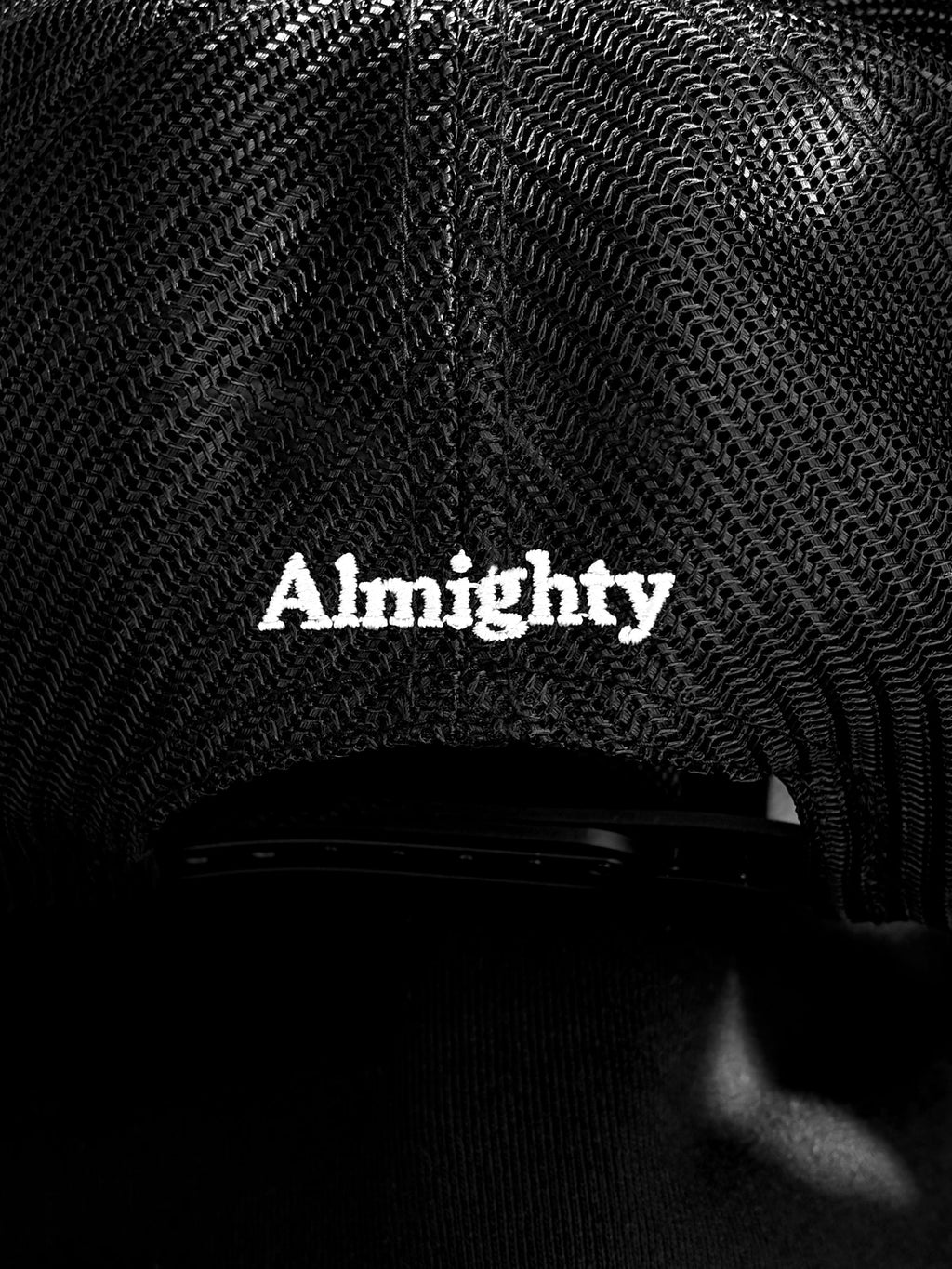 ALMIGHTY CROWN FULL MESH SNAPBACK
